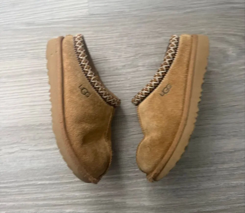 UGG Tasman Slippers Kids Size 1 Chestnut Brown Suede – Good Used Condition